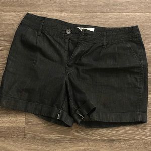 Versona dark jean shorts- sz 10